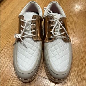 New G/Fore Women’s Rose Gold Quilted Gallivanter golf shoes